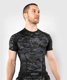 Рашгард Venum Defender Rashguard Short Sleeves Dark Camo